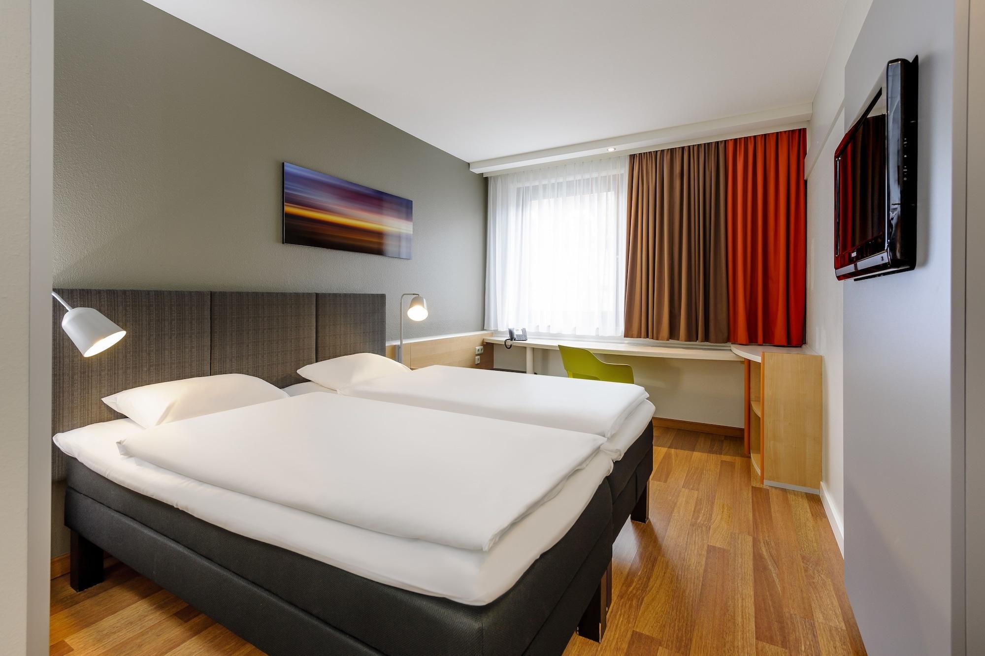 ibis Hotel Frankfurt Messe West Frankfurt am Main Buitenkant foto