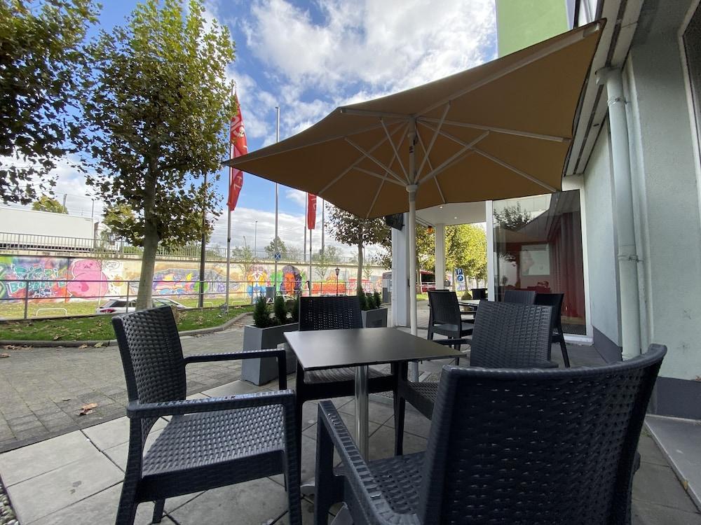 ibis Hotel Frankfurt Messe West Frankfurt am Main Buitenkant foto