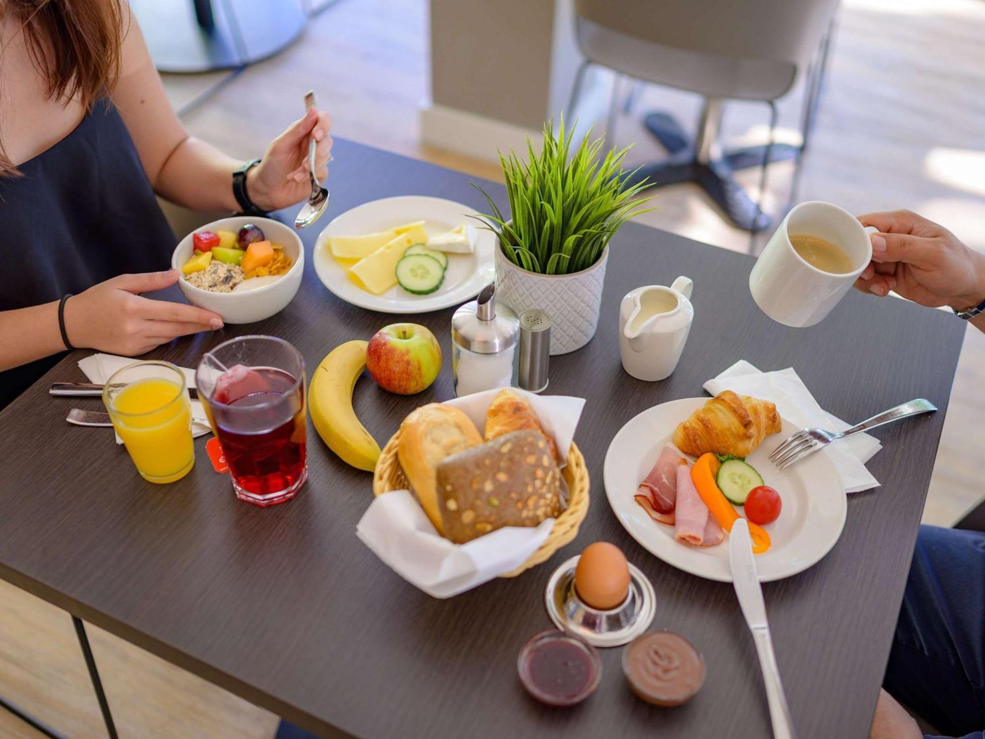 ibis Hotel Frankfurt Messe West Frankfurt am Main Buitenkant foto