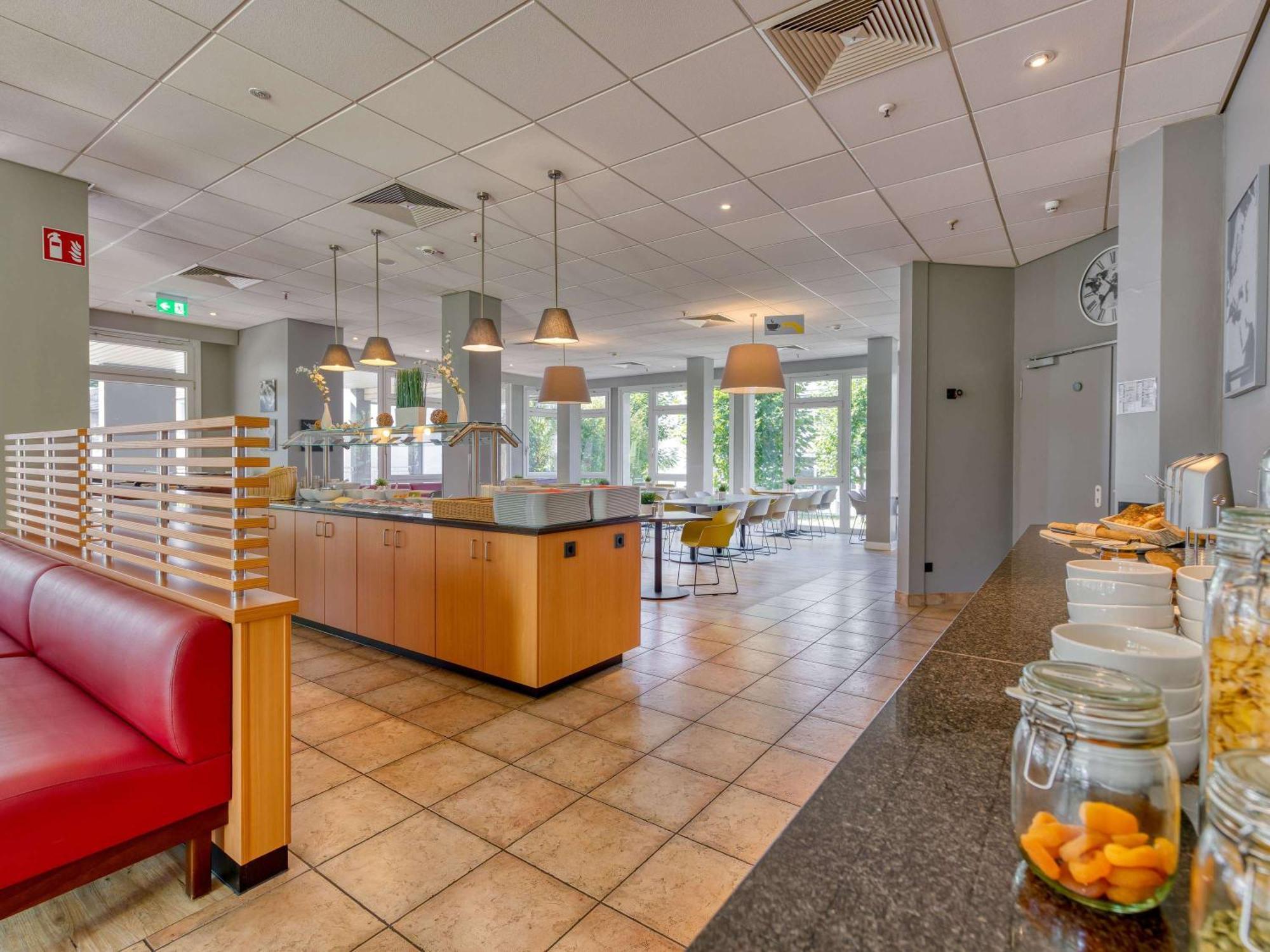 ibis Hotel Frankfurt Messe West Frankfurt am Main Buitenkant foto