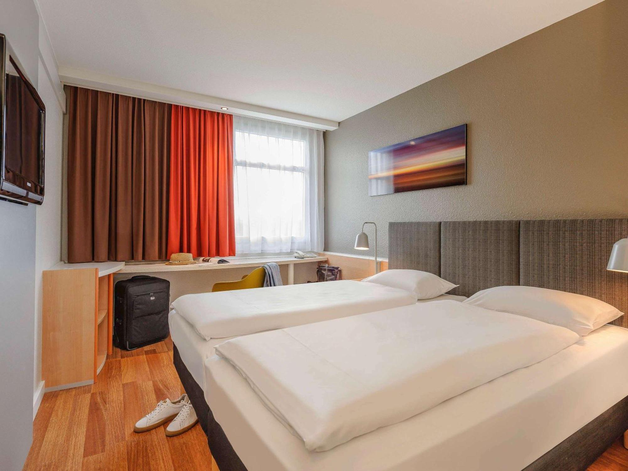 ibis Hotel Frankfurt Messe West Frankfurt am Main Buitenkant foto
